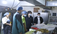 學校后勤嚴格把關，突擊檢查確保食品安全