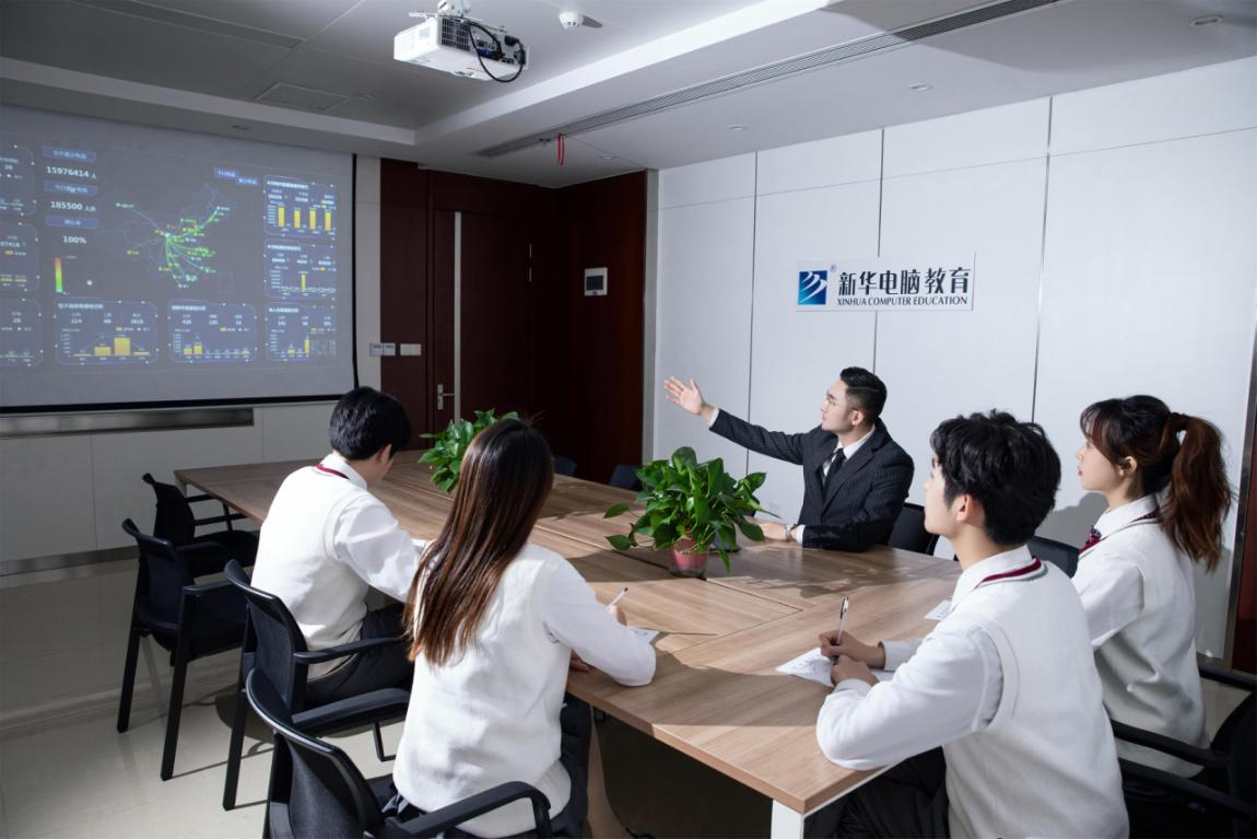 在新華，學生的課堂竟然在企業里面