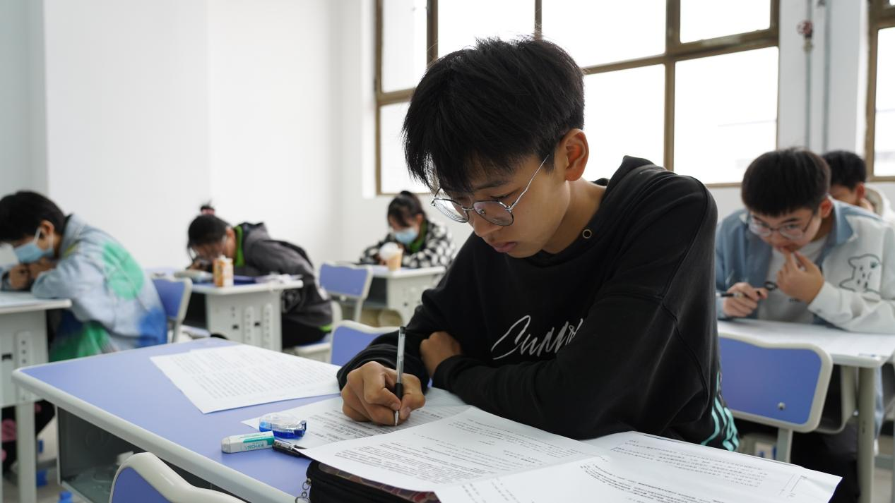 蘭州新華分班考試：為新學期出發