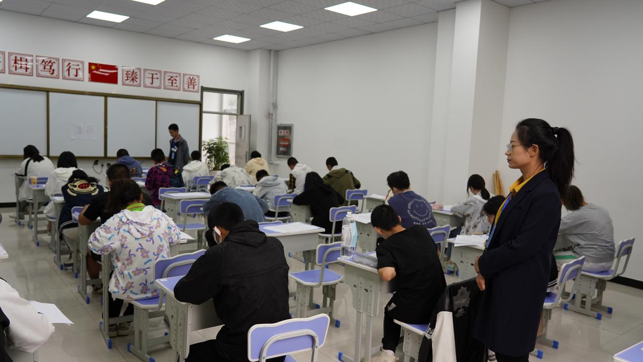 蘭州新華分班考試：為新學期出發